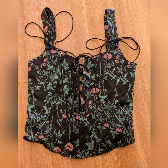 Widow Tops - Widow corset.